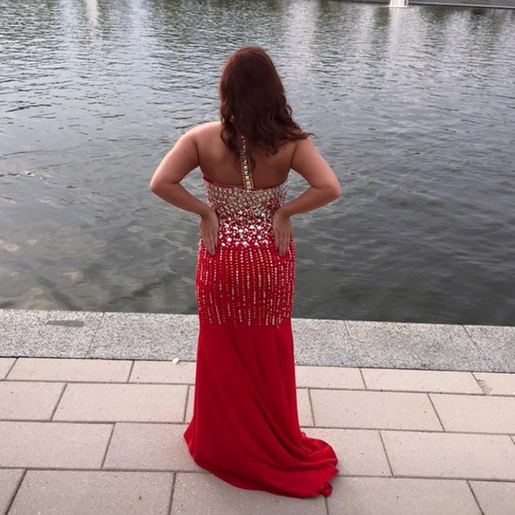 Custom made red prom dress - Picture 4 of 4